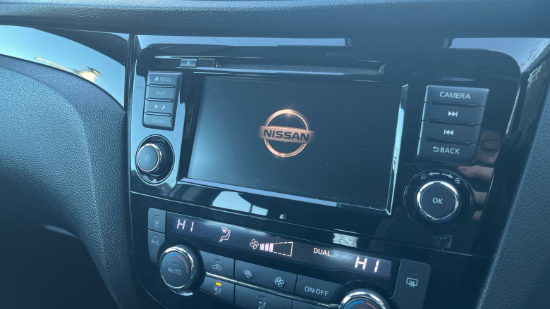 Nissan Qashqai 1.3 DiG-T 160 Acenta Premium 5dr DCT Petrol Hatchback